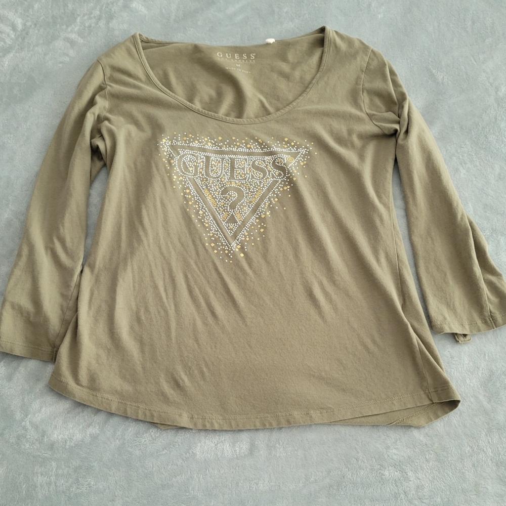 Guess top